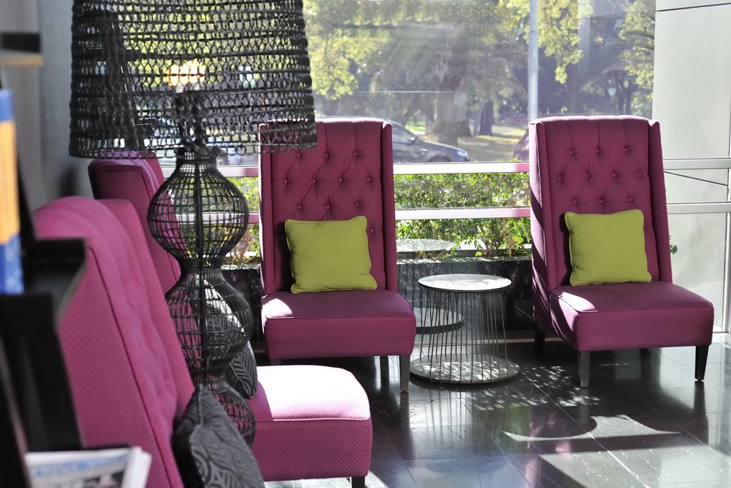 Mercure Melbourne Treasury Gardens Bagian luar foto