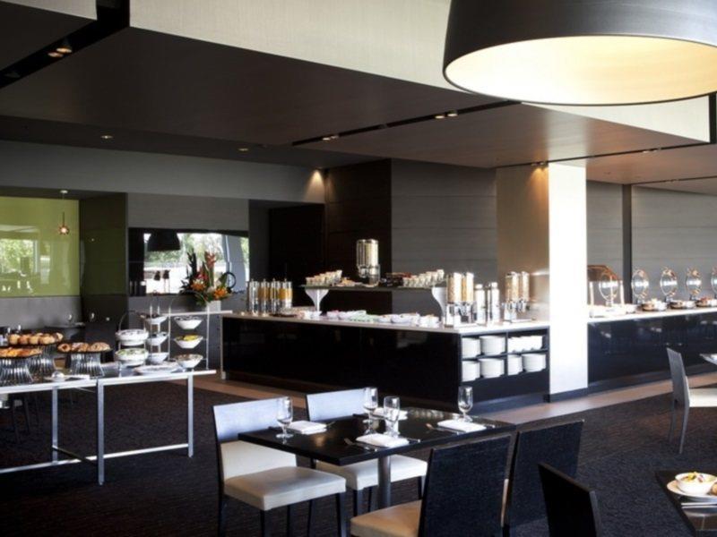 Mercure Melbourne Treasury Gardens Bagian luar foto