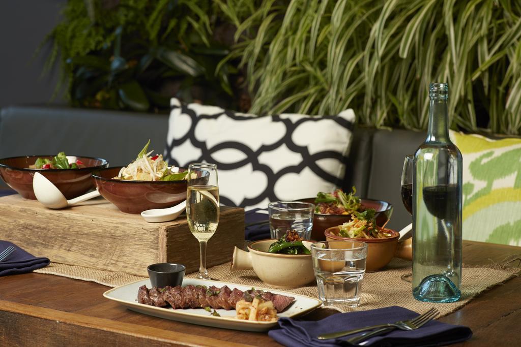 Mercure Melbourne Treasury Gardens Bagian luar foto