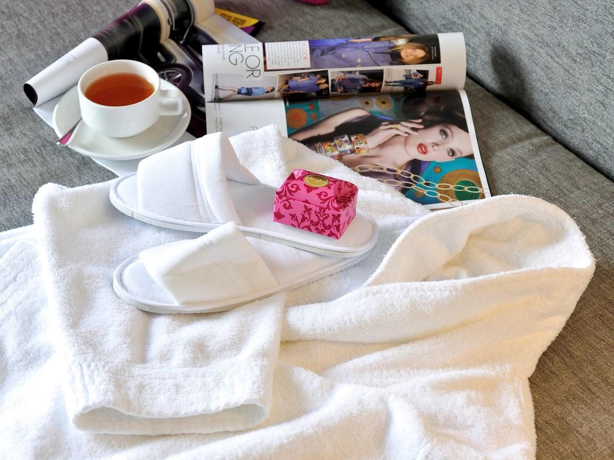 Mercure Melbourne Treasury Gardens Bagian luar foto